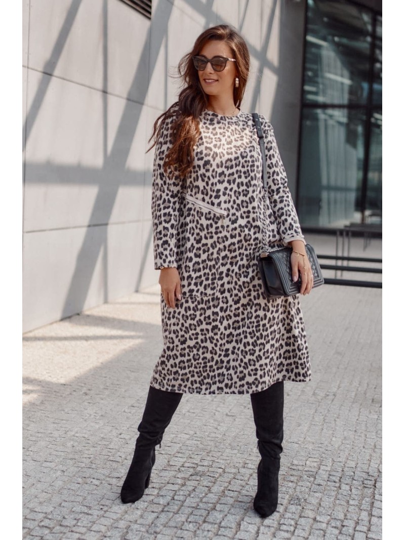 Oversize dress with spots, beige 33133 - Online store - Boutique